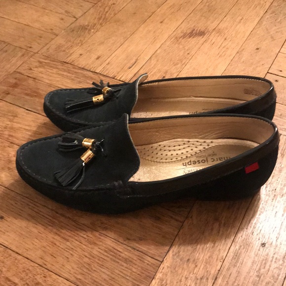Beautiful Velvet and Leather Moccasins - Picture 5 of 5